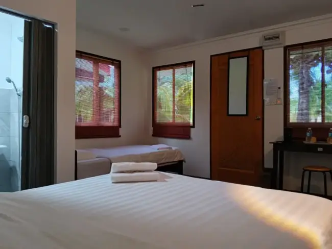 Gambar 2 daripada 11 - Queen/Single Bed Chalet