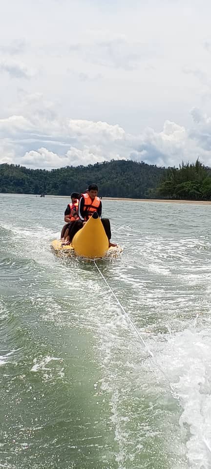 Gambar 2 daripada 17 - Banana Boat