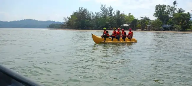 Gambar 5 daripada 17 - Banana Boat