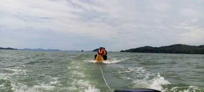 Gambar 8 daripada 17 - Banana Boat