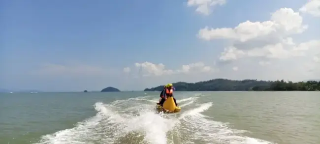 Gambar 16 daripada 17 - Banana Boat