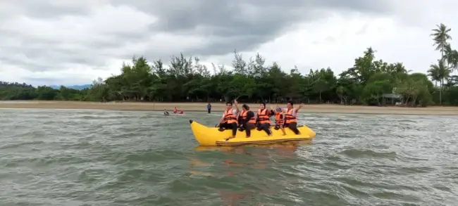 Gambar 13 daripada 17 - Banana Boat