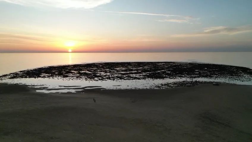 Suasana di Pasakon Beach